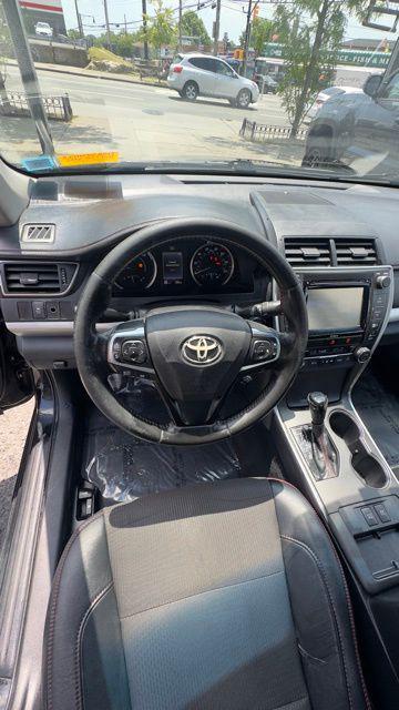 used 2016 Toyota Camry Hybrid car