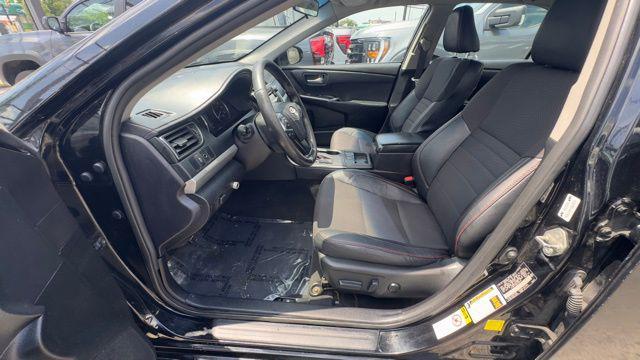 used 2016 Toyota Camry Hybrid car