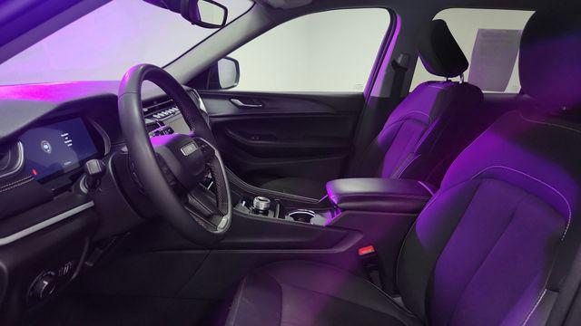 used 2024 Jeep Grand Cherokee car, priced at $26,998