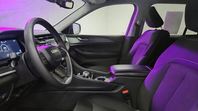 used 2024 Jeep Grand Cherokee car, priced at $26,998