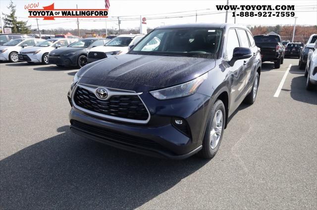 new 2025 Toyota Highlander car, priced at $43,523