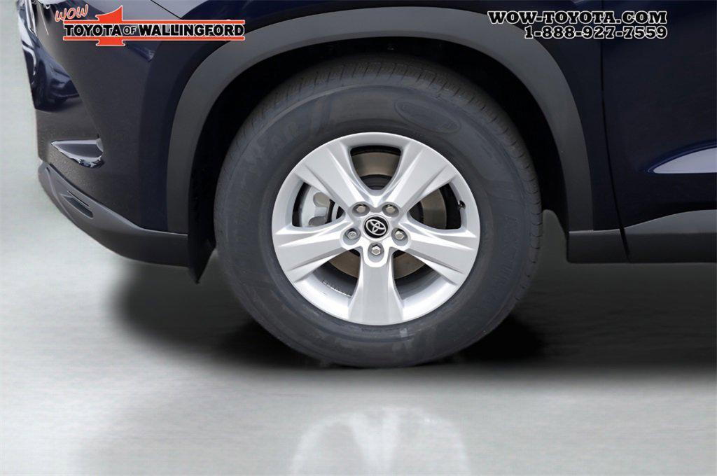 new 2026 Toyota Highlander car, priced at $44,948