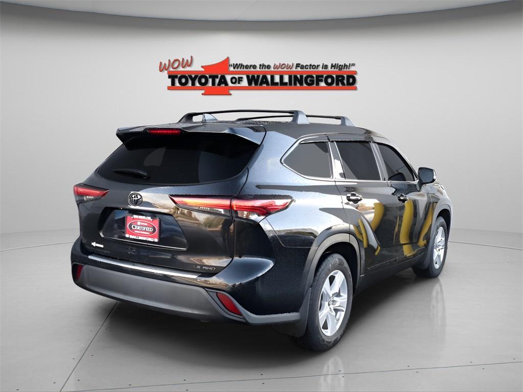 used 2022 Toyota Highlander car, priced at $29,925