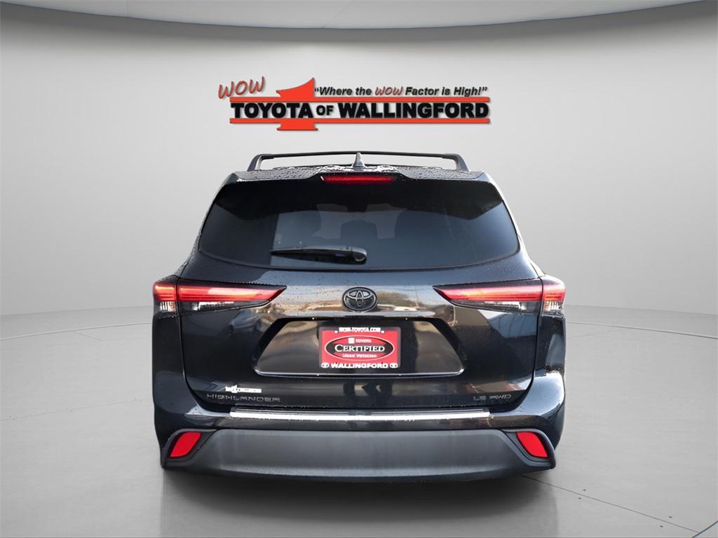 used 2022 Toyota Highlander car, priced at $29,925