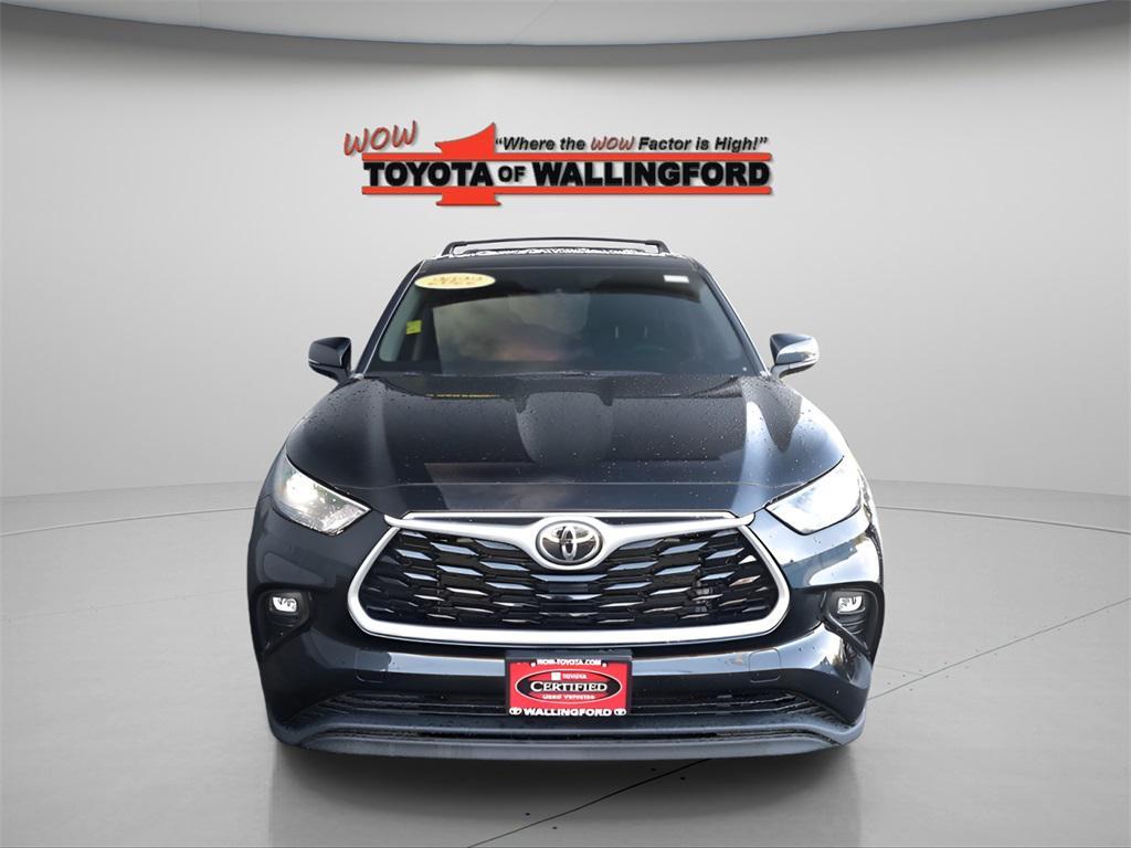 used 2022 Toyota Highlander car, priced at $29,925