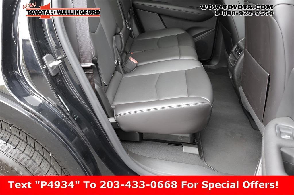 used 2023 Cadillac XT5 car, priced at $32,525