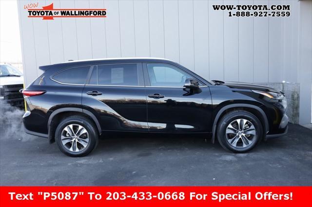 used 2023 Toyota Highlander car, priced at $39,925