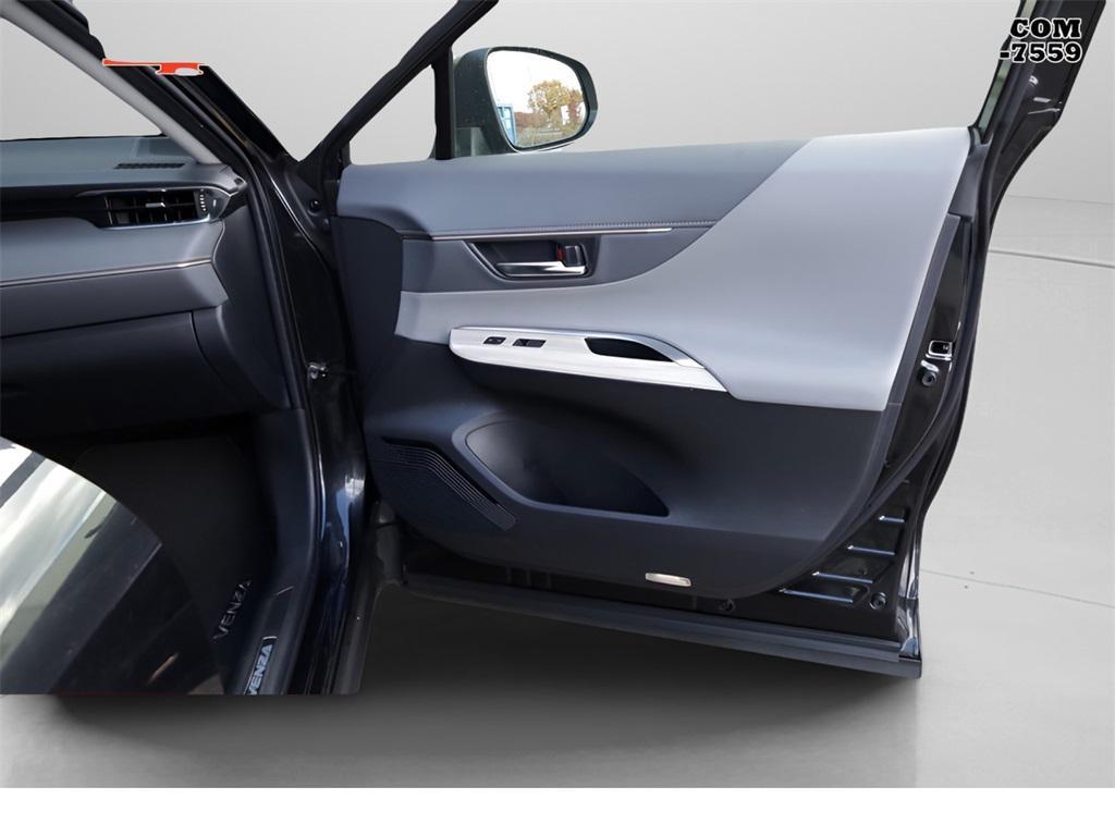 used 2022 Toyota Venza car, priced at $27,825