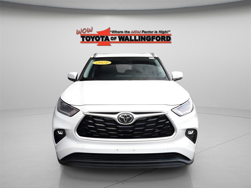 used 2021 Toyota Highlander car, priced at $33,925