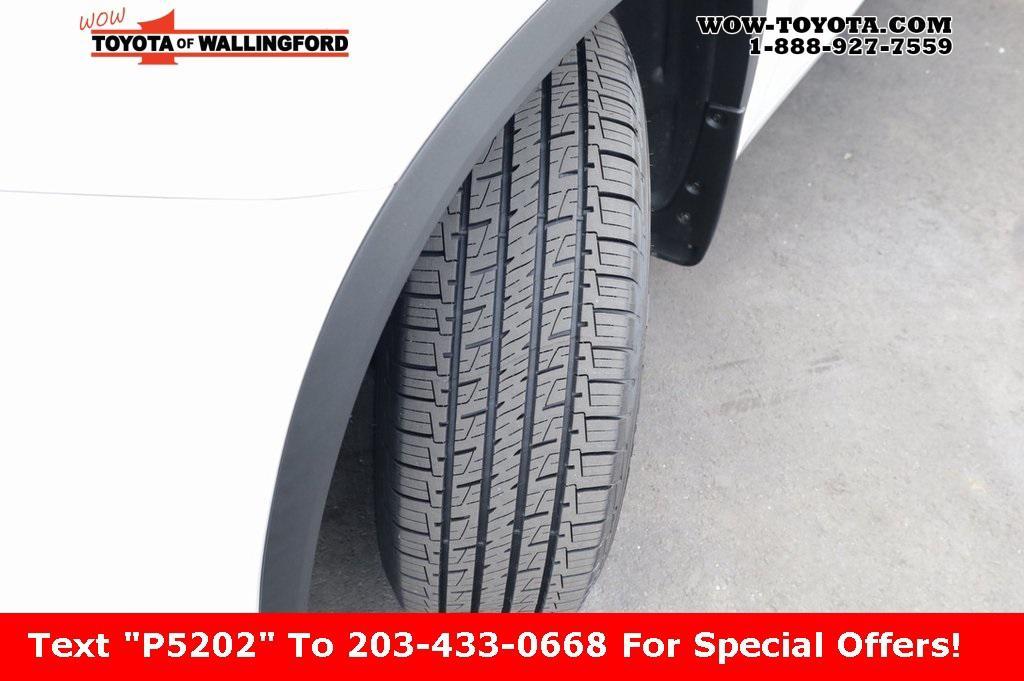 used 2021 Toyota Highlander car, priced at $33,925