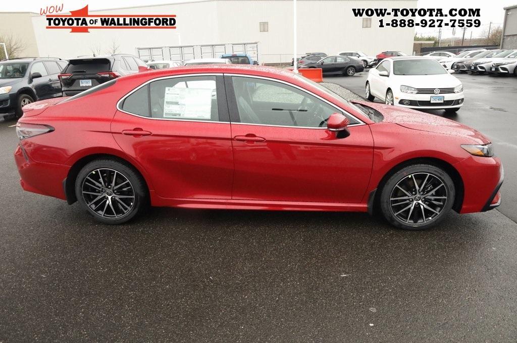 new 2024 Toyota Camry car, priced at $31,284