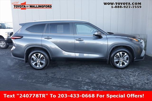 used 2024 Toyota Highlander car, priced at $45,925