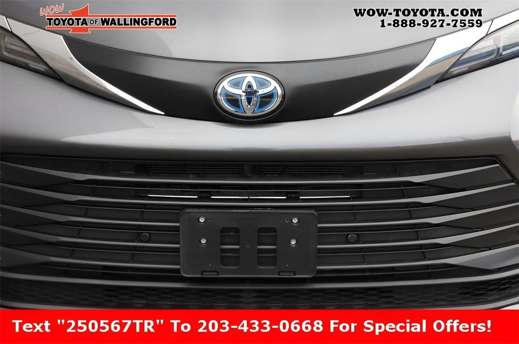 used 2025 Toyota Sienna car, priced at $45,925