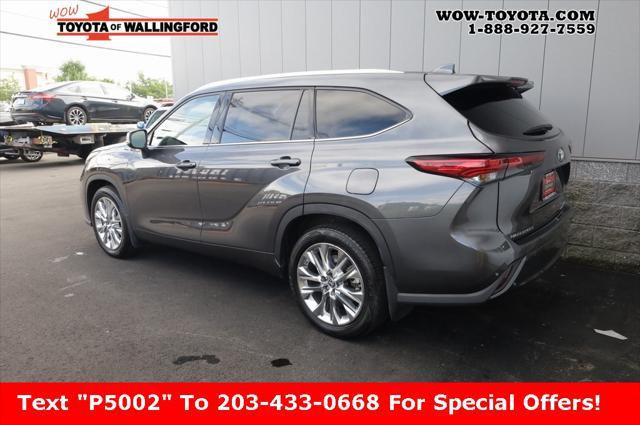 used 2022 Toyota Highlander car, priced at $41,525