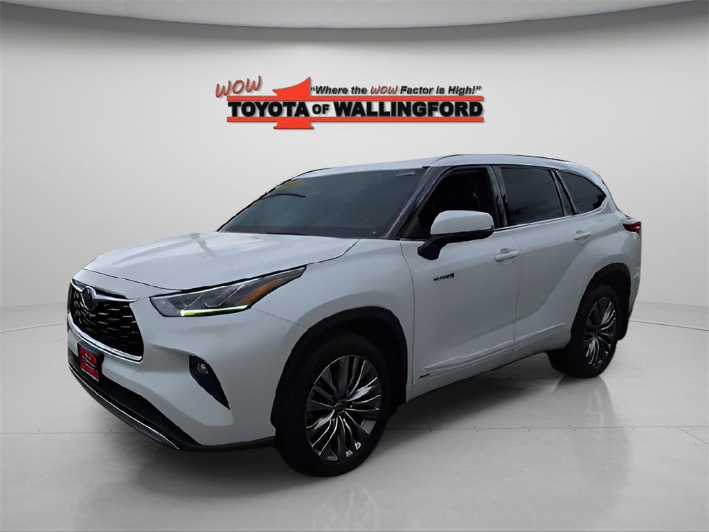used 2021 Toyota Highlander Hybrid car, priced at $40,925