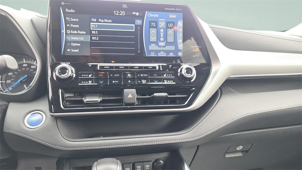 used 2021 Toyota Highlander Hybrid car, priced at $40,925