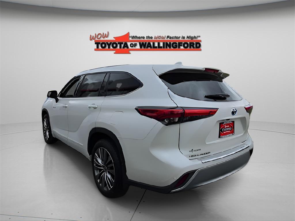 used 2021 Toyota Highlander Hybrid car, priced at $40,925
