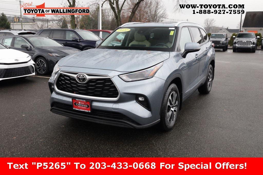 used 2022 Toyota Highlander car, priced at $36,925