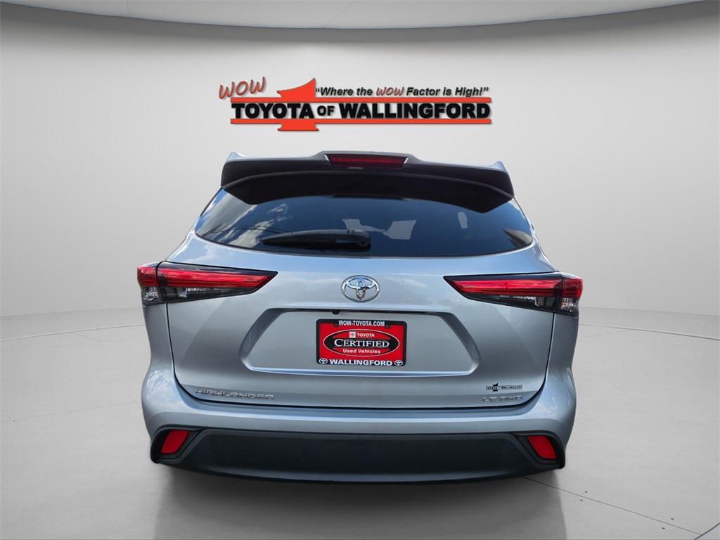 used 2022 Toyota Highlander car, priced at $34,625