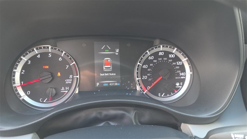 used 2022 Toyota Highlander car, priced at $34,625