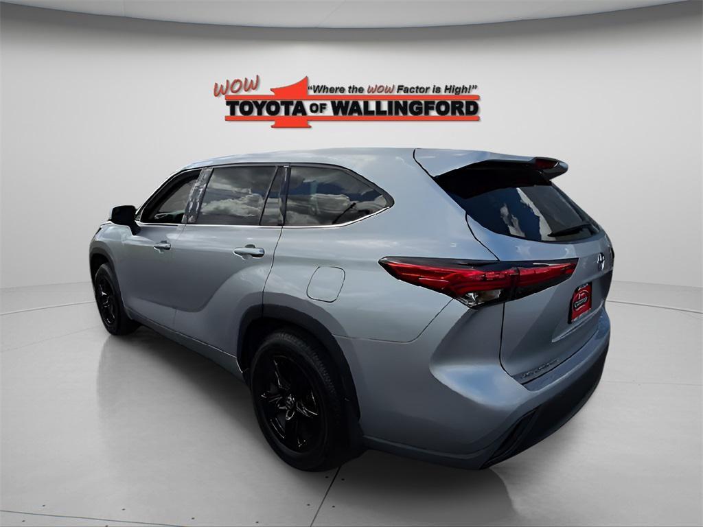used 2022 Toyota Highlander car, priced at $34,925