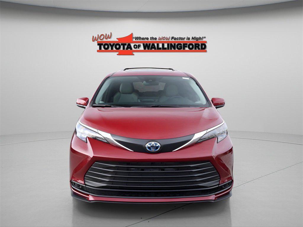 new 2025 Toyota Sienna car, priced at $45,625
