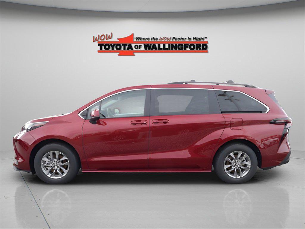new 2025 Toyota Sienna car, priced at $45,625