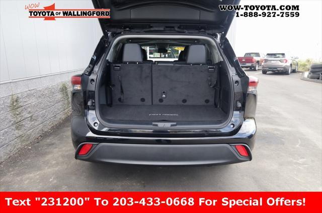 used 2023 Toyota Highlander car, priced at $41,925