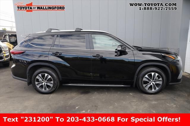 used 2023 Toyota Highlander car, priced at $41,925