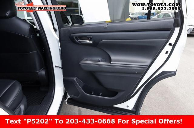 used 2021 Toyota Highlander car, priced at $33,925