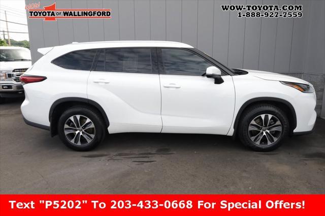 used 2021 Toyota Highlander car, priced at $33,925