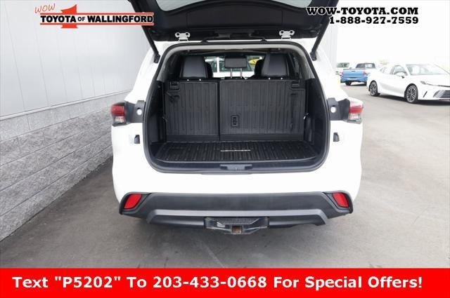 used 2021 Toyota Highlander car, priced at $33,925