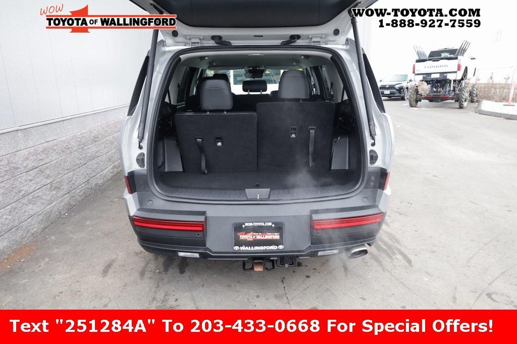 used 2024 Hyundai Santa Fe car, priced at $28,525