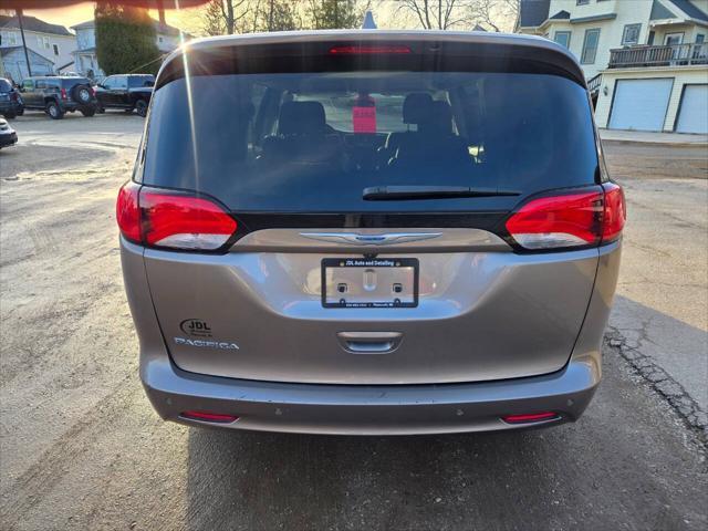 used 2018 Chrysler Pacifica car, priced at $10,995