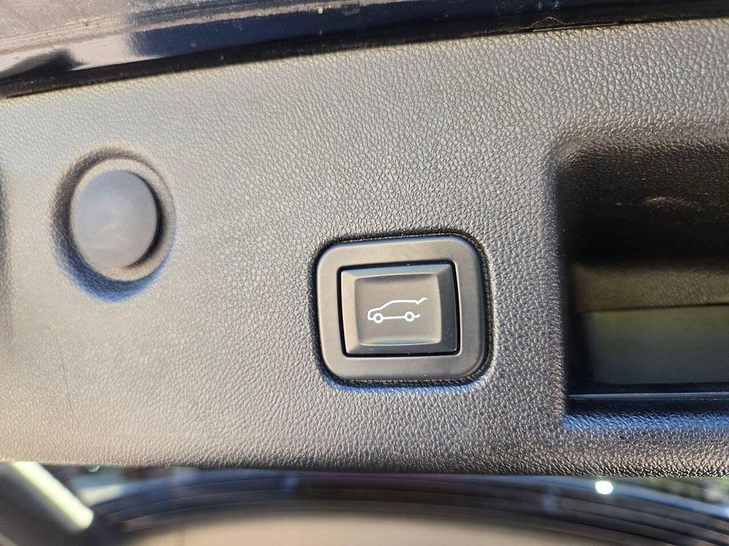 used 2019 Chevrolet Equinox car, priced at $11,495