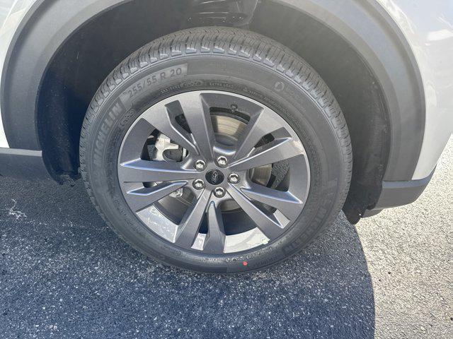 new 2025 Ford Explorer car, priced at $49,910