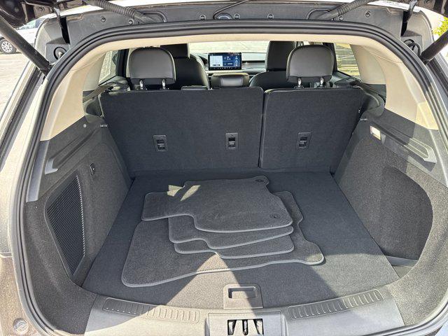 used 2023 Lincoln Corsair car, priced at $31,999