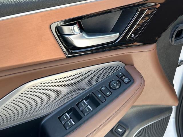 used 2023 Acura MDX car, priced at $48,629