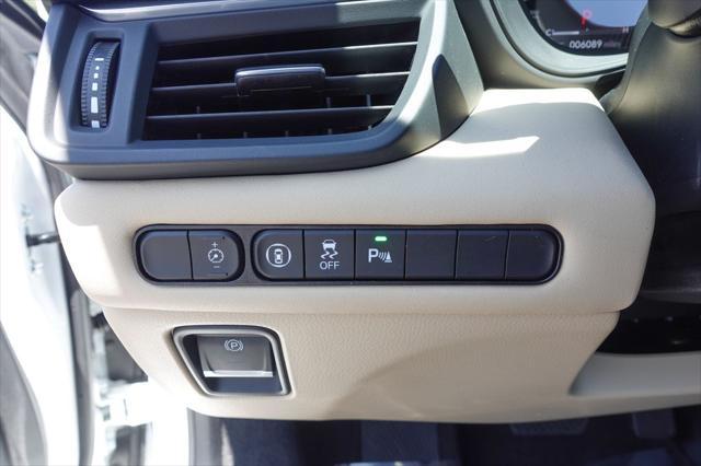 used 2025 Acura TLX car, priced at $38,498
