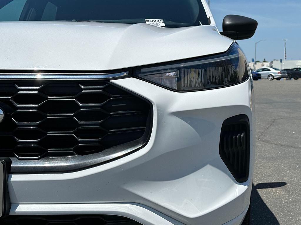 used 2023 Ford Escape car, priced at $19,287
