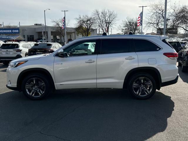 used 2018 Toyota Highlander Hybrid car, priced at $29,995