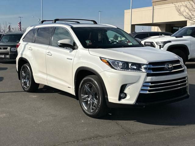 used 2018 Toyota Highlander Hybrid car, priced at $29,995