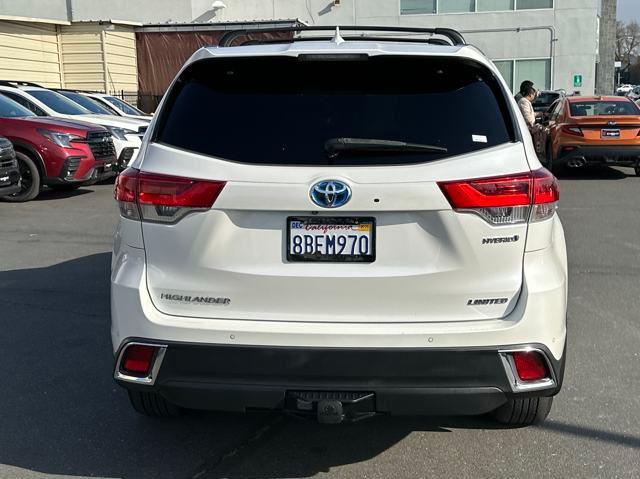 used 2018 Toyota Highlander Hybrid car, priced at $29,995