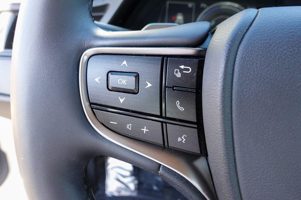 used 2023 Lexus ES 300h car, priced at $40,454