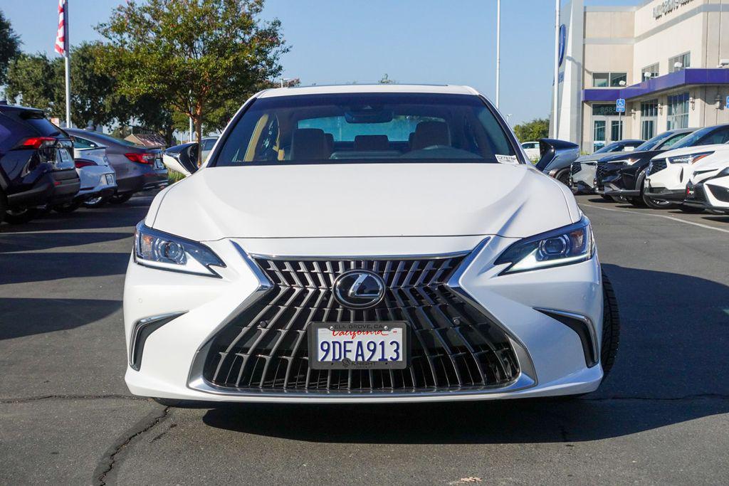 used 2023 Lexus ES 300h car, priced at $40,454