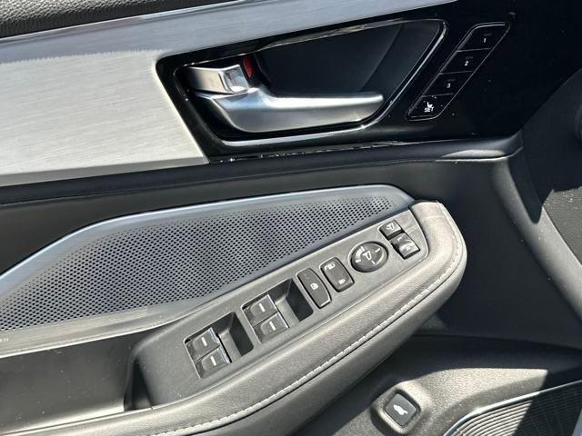 used 2025 Acura MDX car, priced at $55,201