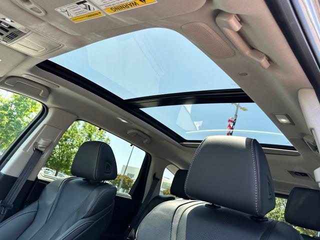 used 2025 Acura MDX car, priced at $55,201