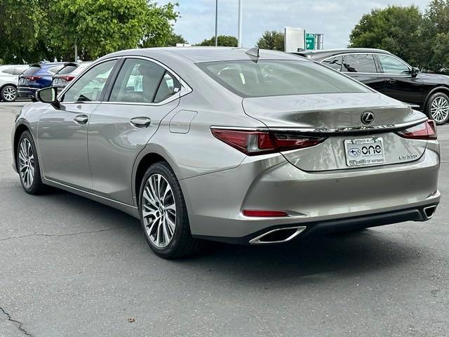 used 2019 Lexus ES 350 car, priced at $26,302