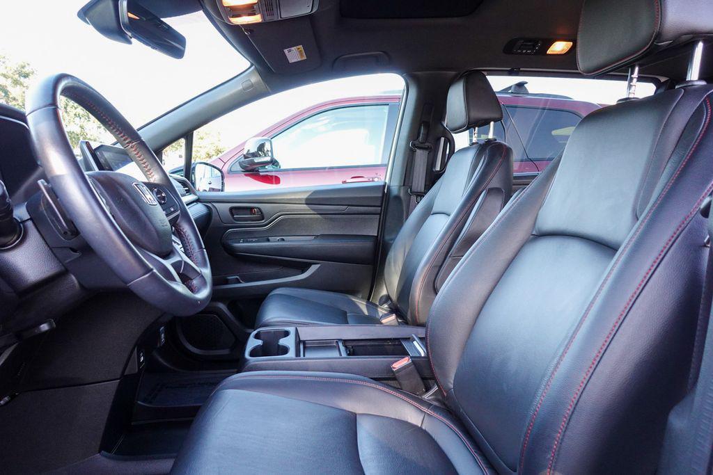used 2023 Honda Odyssey car, priced at $33,887