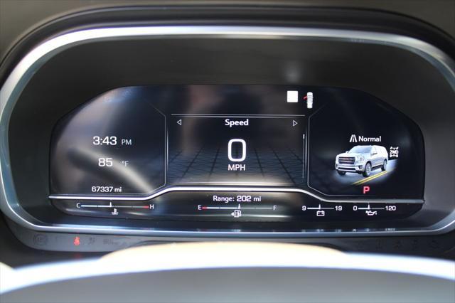 used 2023 GMC Yukon car, priced at $48,887